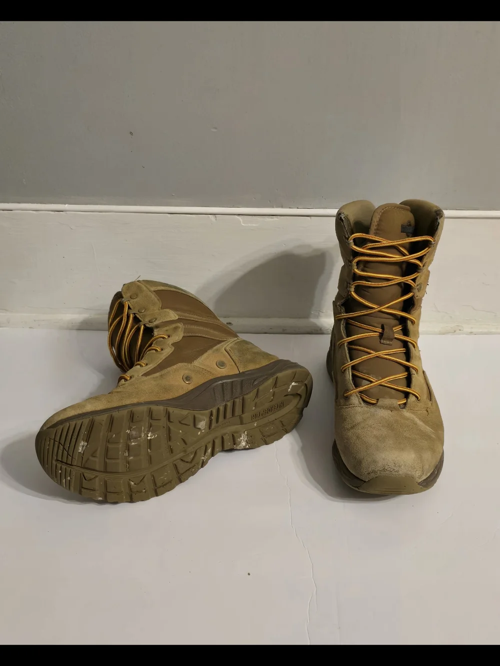 Men's Olive Tactical Field Boots - Rugged Lace-Up Support